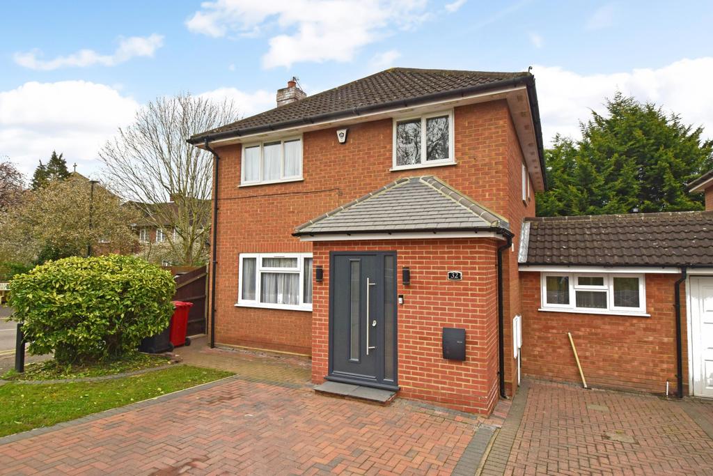 Lower Britwell Road, Slough, SL2 4 bed detached house £699,950