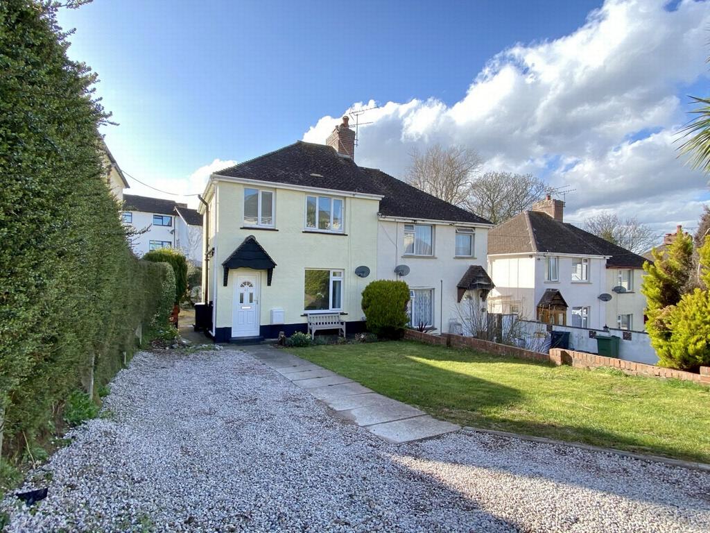 Third Avenue, Dawlish, EX7 3 bed semidetached house £220,000