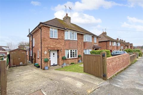 10 Evenlode Road, Bourne End, SL8 5ND