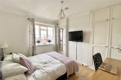 10 Evenlode Road, Bourne End, SL8 5ND
