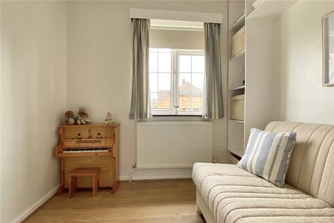10 Evenlode Road, Bourne End, SL8 5ND