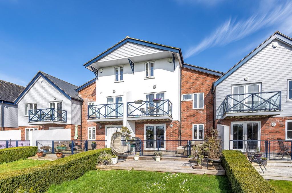 Wherry Close, Chedgrave, Norwich 4 bed terraced house £695,000