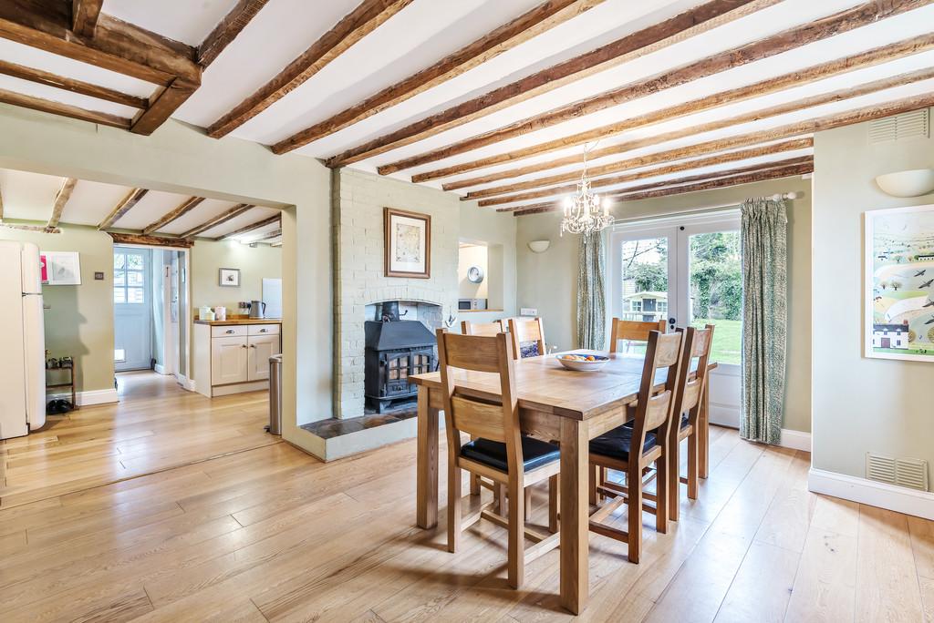 The Street Tharston NR15 5 Bed Detached House 475 000