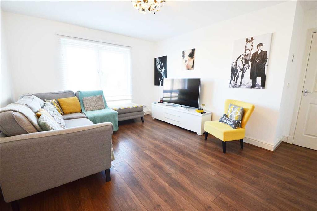 Roxburgh Court, Carfin 2 bed apartment £92,500