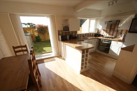 3 Batson Gardens, Paignton, TQ4 5LT