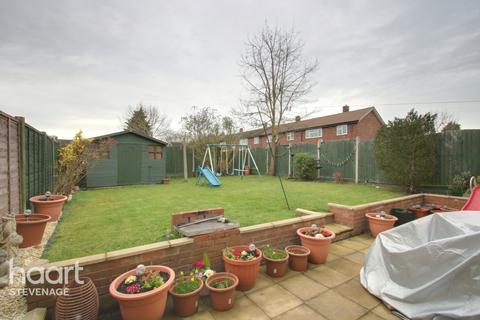 7 The Oundle, Stevenage, SG2 8JY