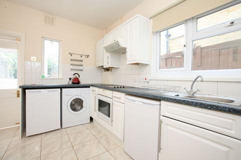 3 bedroom terraced house to rent, Arica Road, Brockley, London , SE4