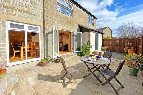 56 Brookfield Crescent, Hampsthwaite, Harrogate, HG3 2EE