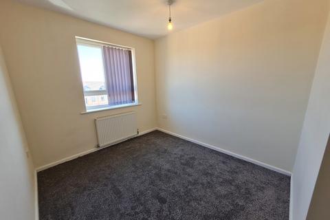 2 bedroom apartment to rent, Jude Court, Bramley LS13