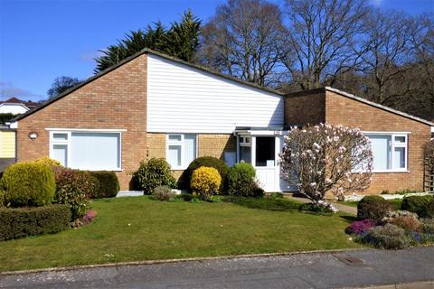 19 Greenhayes, Broadstone, BH18 8LZ
