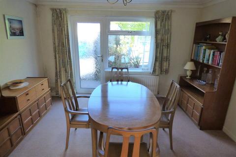 19 Greenhayes, Broadstone, BH18 8LZ