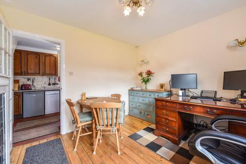 2, Water Works Cottages Basingstoke Road, Shalden, Alton, GU34 5QW