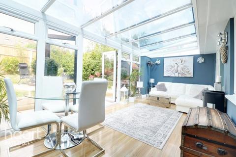 6 Brookfield Close, Leigh-on-sea, SS9 5PQ