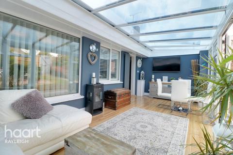 6 Brookfield Close, Leigh-on-sea, SS9 5PQ