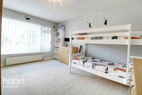 6 Brookfield Close, Leigh-on-sea, SS9 5PQ
