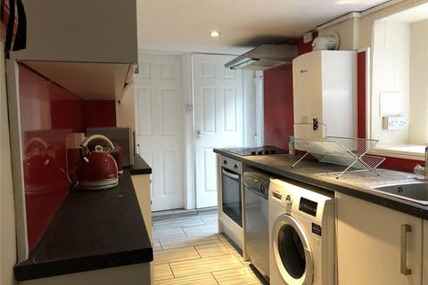 2 bedroom terraced house to rent, Caernarfon Road, Bangor, Gwynedd, LL57