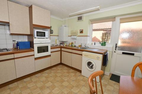 6 Caxton Close, Beeston Regis, Sheringham, NR26 8SU