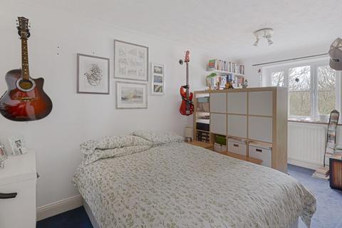 18 Brindles Field, Tonbridge, TN9 2YS