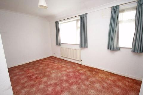 29 Cartledge Avenue, Grimsby, DN32 8ES