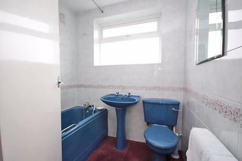 29 Cartledge Avenue, Grimsby, DN32 8ES
