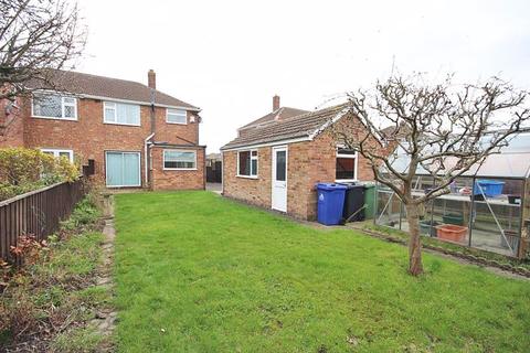 29 Cartledge Avenue, Grimsby, DN32 8ES