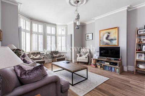 48a Grovelands Road, London, N13 4RH
