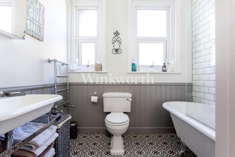 48a Grovelands Road, London, N13 4RH