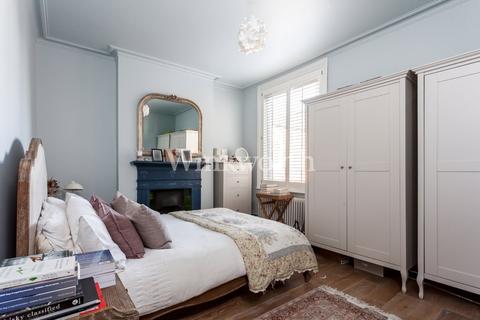 48a Grovelands Road, London, N13 4RH