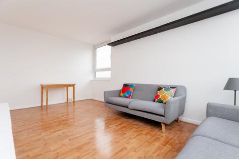 2 bedroom apartment to rent, Roman Road, London, E2