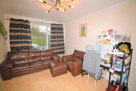 51 Bromholm Road, London, SE2 9NE