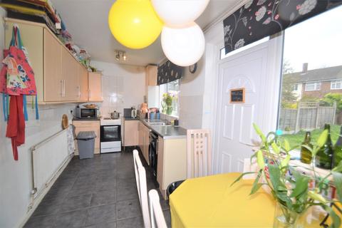 51 Bromholm Road, London, SE2 9NE
