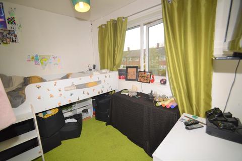 51 Bromholm Road, London, SE2 9NE