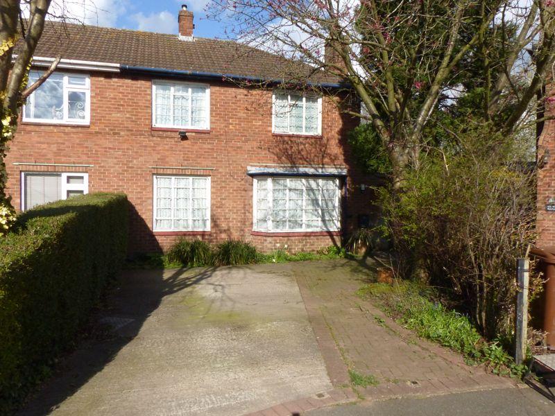 Smarts Avenue, Shenstone Wood End... 3 bed semidetached house £275,000