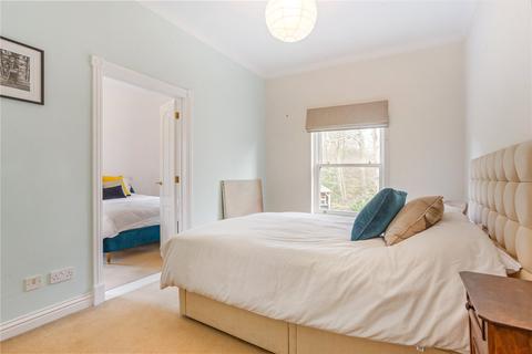 25 Hazel Grove, Kingwood, Henley-on-thames, RG9 5NH