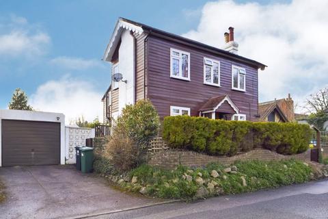 2 Breech Lane, Walton On The Hill, Tadworth, KT20 7SD