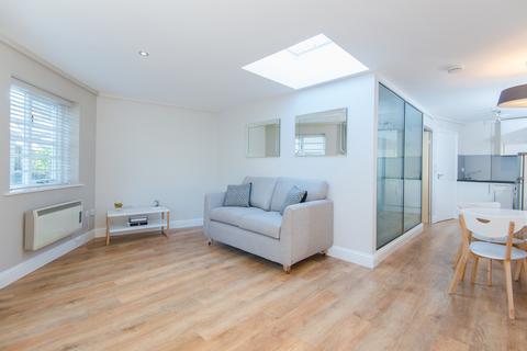 1 bedroom apartment to rent, Evelyn Court, East Oxford, OX4