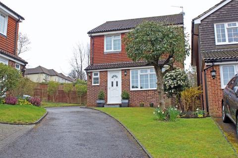 4 Copperfield Close, South Croydon, CR2 0RX