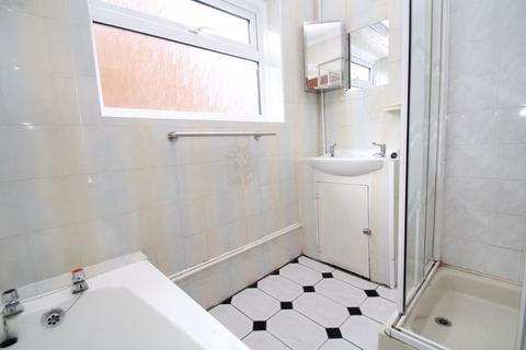 39 Station Road, Purton, Swindon, SN5 4EL