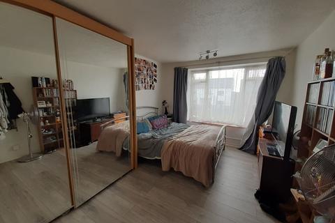 2 bedroom flat for sale - Williams Court, Priory Road, Eastbourne