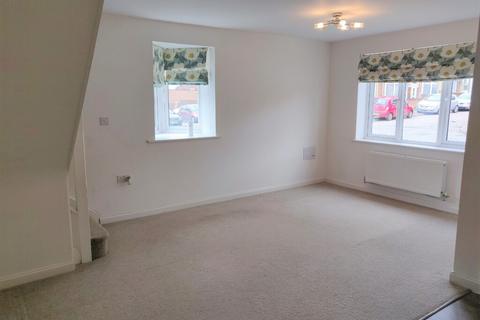 2 bedroom terraced house to rent, Talbot Road North