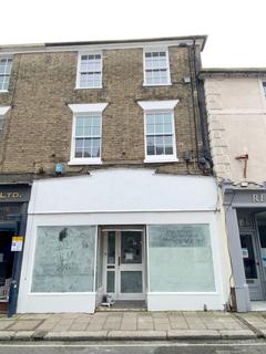 2 bedroom flat to rent, High Street, Hythe