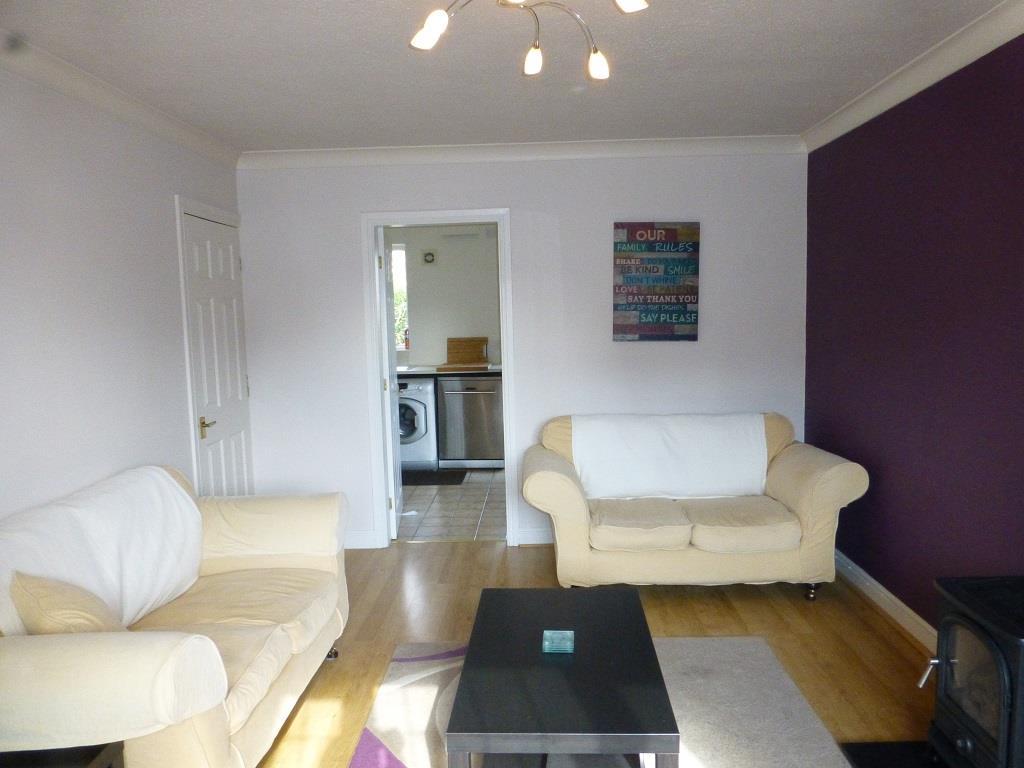 Burton Rise, Gresford, Wrexham 2 bed terraced house £795 pcm (£183 pw)