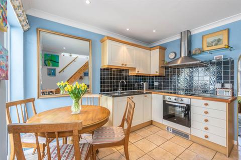 23 Dennis Road, East Molesey, KT8 9EE