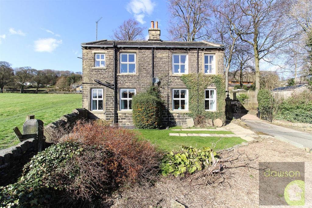 Saddleworth Road, Greetland, Halifax 4 bed detached house £425,000
