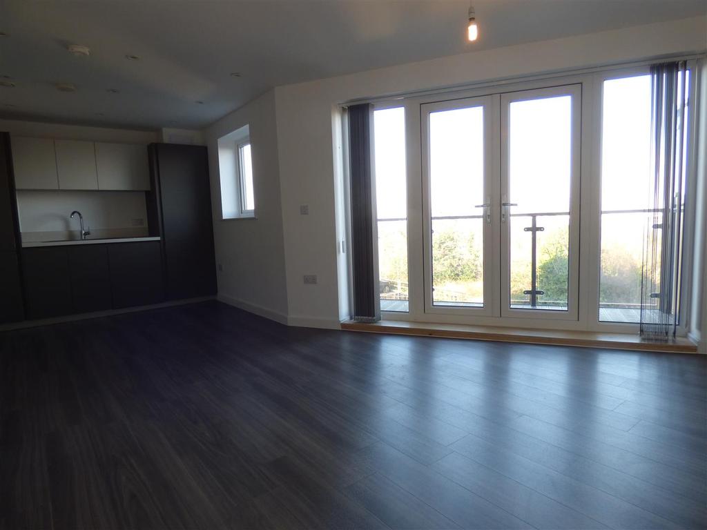 French doors on to balcony
