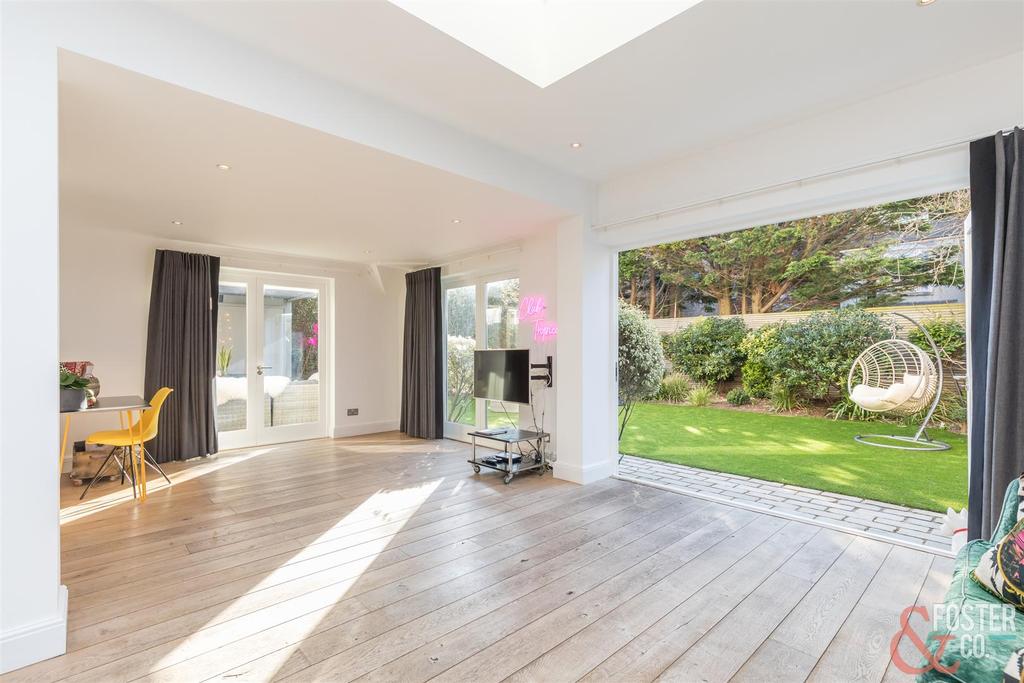 Westbourne Villas 6-15.JPG