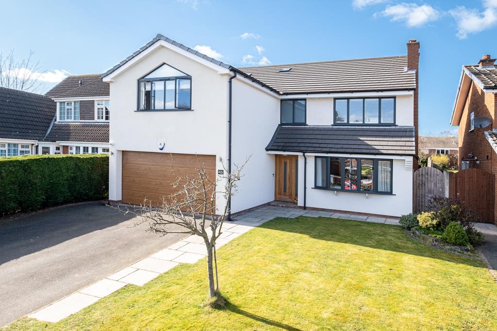 Wentworth Drive, Lichfield 5 bed detached house £800,000