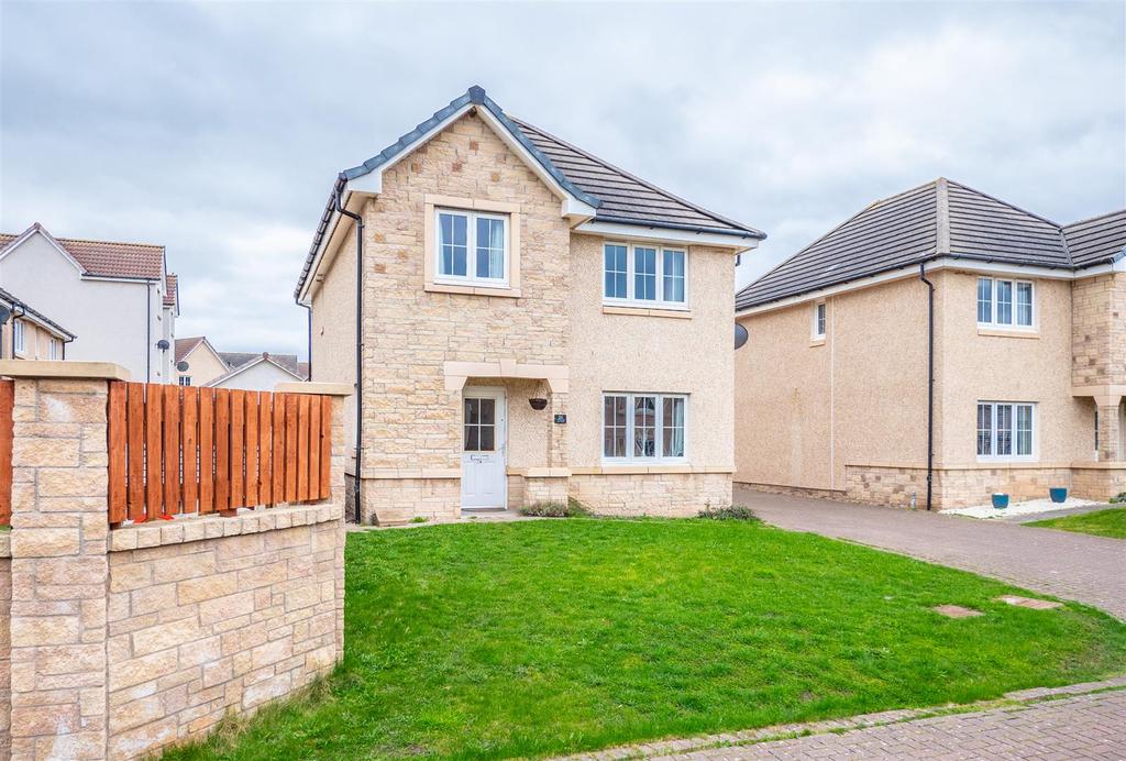 26 Wallace Avenue, Wallyford, EH21 8BZ 4 bed detached house £315,000