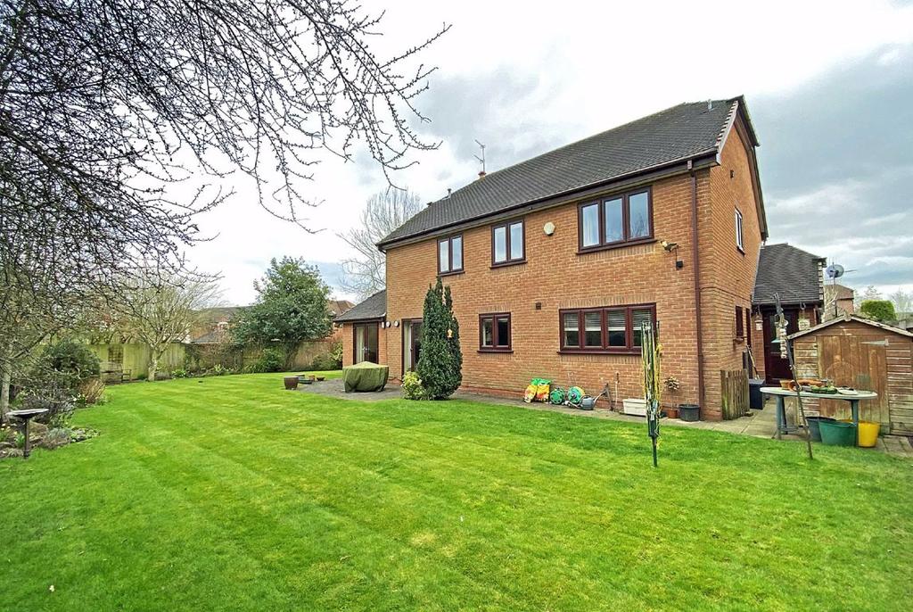 Dean Drive, Bowdon, Cheshire 5 bed detached house £950,000