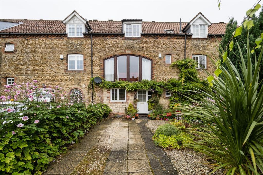 Church Farm Mews, BurtonUponStather, Scunthorpe 4 bed terraced house
